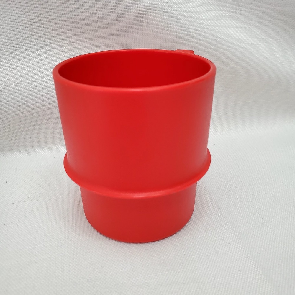 Vintage Tupperware Mug Red Snowflake ♡ Set Of 2 ♡ 1312-27 ♡ ADORABLE ♡ - Picture 5 of 11